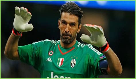 Histoire d'enfance de Gianluigi Buffon plus untold Biography Facts